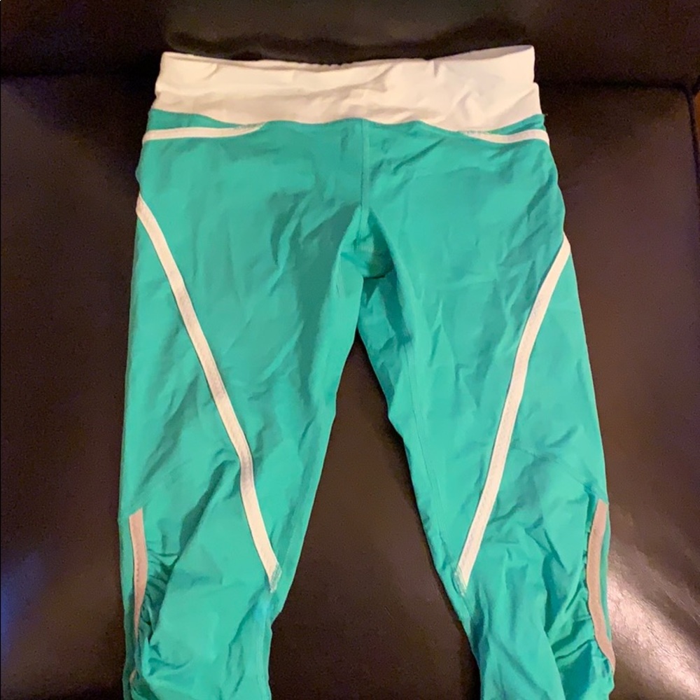 Lululemon cropped leggings